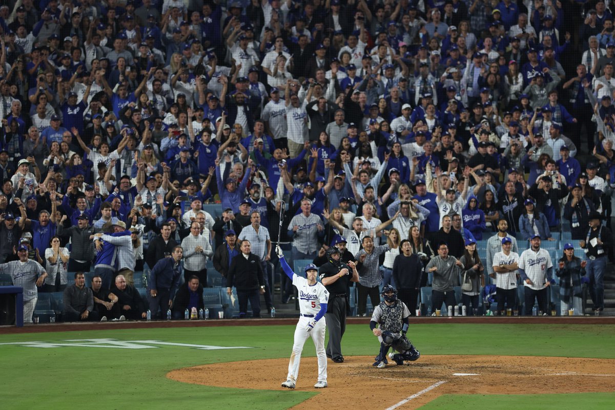 MLB tweet media