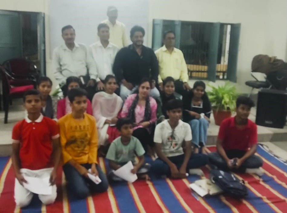 cballahabad's tweet photo. A musical workshop organised by the playback singer Zuber Hashmi at Cantonment High School, Sadar Bazar, New Cantt., Prayagraj.
#Cantonmentschools https://t.co/4Sc2cyLQZ4