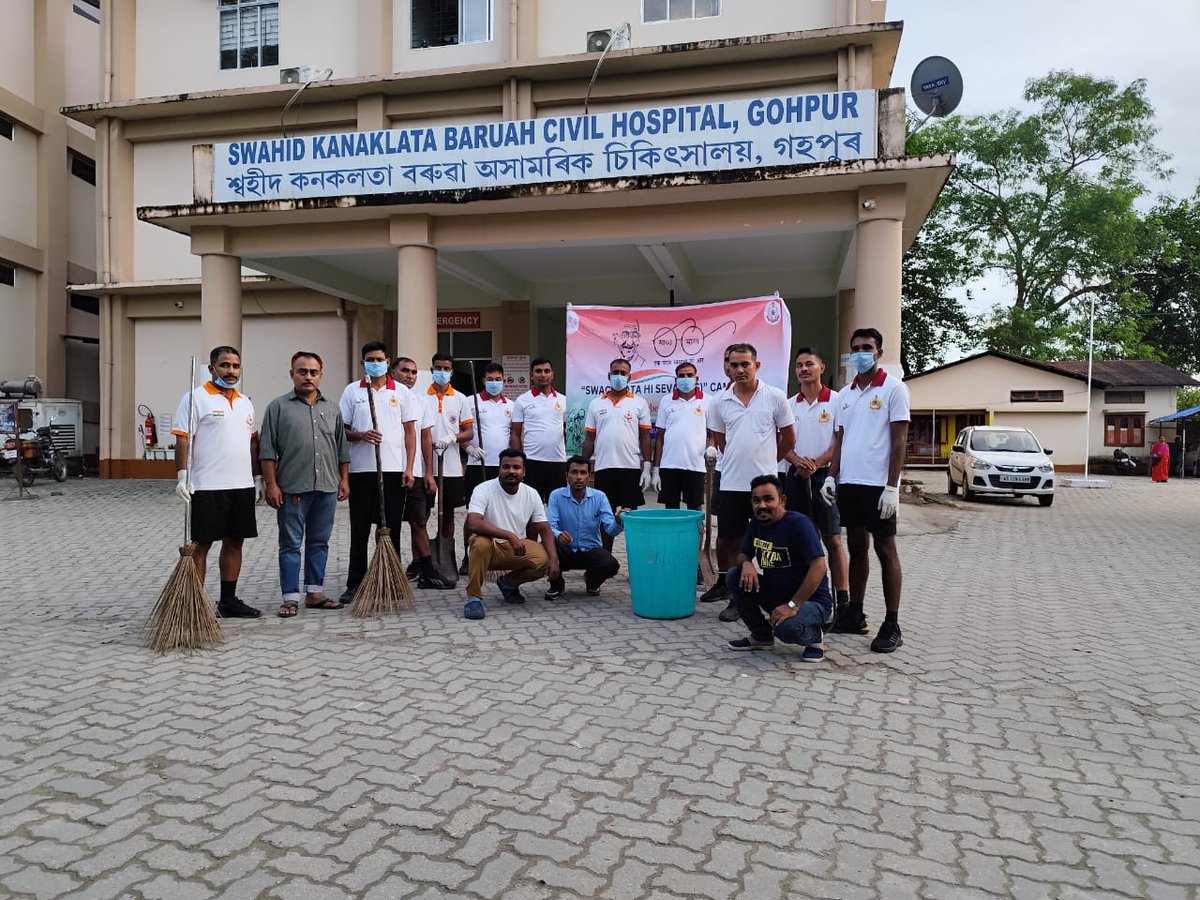 12bnndrf's tweet photo. #CleanIndiaCampaign #CleanIndia 
12 NDRF organized a cleanliness drive as part of the Special Campaign 4.0, promoting a cleaner and healthier workspace. 
#swachhbharatabhiyan 
@NDRFHQ https://t.co/fW9a0Y9ypZ
