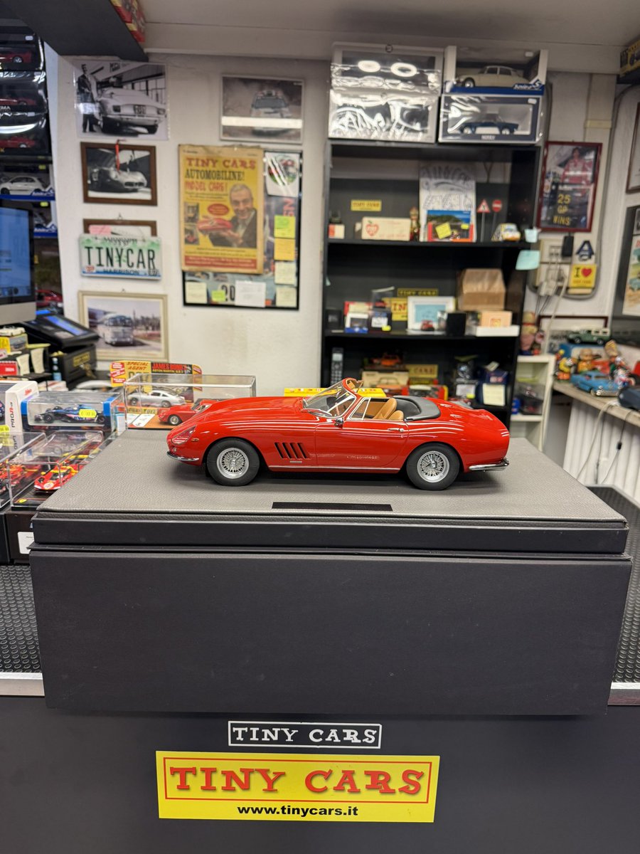 cars_tiny's tweet image. Ferrari 275 GTB4 NART Spyder  1967 limited 100 pcs Top Marques Scala 1:12 #tinycars #ferrari #nart #scala112 #scale112 #diecast #ferrari275 #diecast #model #models #scalemodel