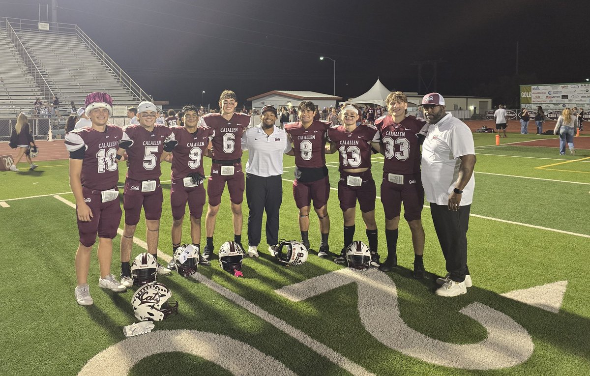 the_CoachTC's tweet photo. These boys BALLED OUT TONIGHT! I'm proud of them and the way our team played. It's a great feeling to have our seniors win their Homecoming🔥🔥💪🏾💪🏾👏🏾👏🏾
#CalmUnderPressure
#IceInVeins
#HC24
#UMW https://t.co/1toCI6CObp