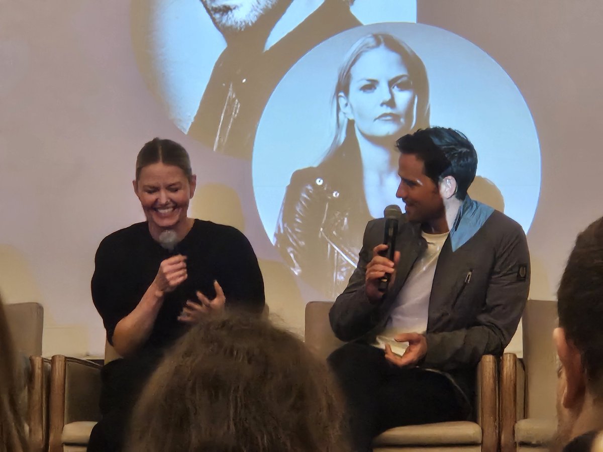 eu amo tanto tanto tanto vocês Jennifer Morrison e Colin O'donoghue