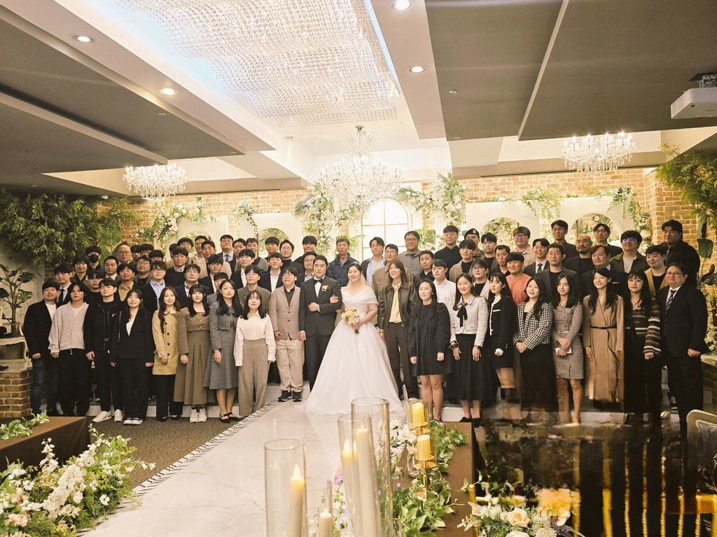tekkenchanel's tweet image. 5340일 사귀고 마침내 결혼합니다 🤵💓👰♂️
축하해주셔서 무한한 감사를 드립니다 😭
We met 5340 days and finally got married 🤵💓👰♂️
I'll live happily and well! Thank you for congratulating me 😀