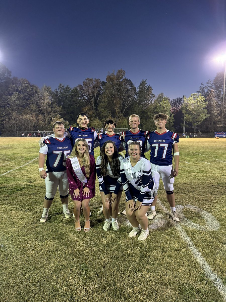 Last Night we honored our 7 seniors before kickoff.  

Football- Hack Hardy, Anthony Candelas, Spires McCameron, Garrett Murphy, &amp; Jay Riddle 

Cheer- Maggie Collins, Elloree Asalone, and Ansley Allison 

Congratulations Seniors, we wish the best!