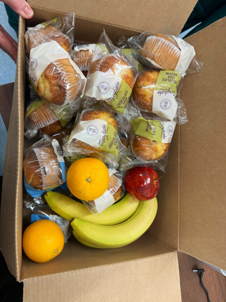UHL ED Therapy Team (@edtherapistsuhl) on Twitter photo Celebrated #AHPDAY last week 💚💙<a href="/clare_pheasant/">Clare Pheasant 💙 (She/ Her)</a> thanks for these yummy treats.
ED has been paperlite in recent months and efficacious in line with #AHPweek #greenerNHS initiative to combat #climatechange & costs <a href="/Leic_hospital/">Leicester's Hospitals</a> <a href="/SandraSpeller1/">Sandra Speller 💙</a> <a href="/uhltherapy/">uhltherapy</a> <a href="/LRIxED/">LRI ED Red & Blue Majors</a> Celebrated #AHPDAY last week 💚💙<a href="/clare_pheasant/">Clare Pheasant 💙 (She/ Her)</a> thanks for these yummy treats.
ED has been paperlite in recent months and efficacious in line with #AHPweek #greenerNHS initiative to combat #climatechange & costs <a href="/Leic_hospital/">Leicester's Hospitals</a> <a href="/SandraSpeller1/">Sandra Speller 💙</a> <a href="/uhltherapy/">uhltherapy</a> <a href="/LRIxED/">LRI ED Red & Blue Majors</a>