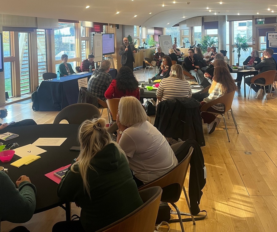 This weekend is the first meeting of our people’s panel considering, ‘What does Scotland need to do differently to reduce drug related harms?’

The panel is hearing from organisations including <a href="/ScotFamADrugs/">Scottish Families Affected by Alcohol and Drugs</a>, <a href="/SRConsortium/">Scottish Recovery Consortium</a> and @SDFnews.

Learn more: ow.ly/c9Yw50TTQK1