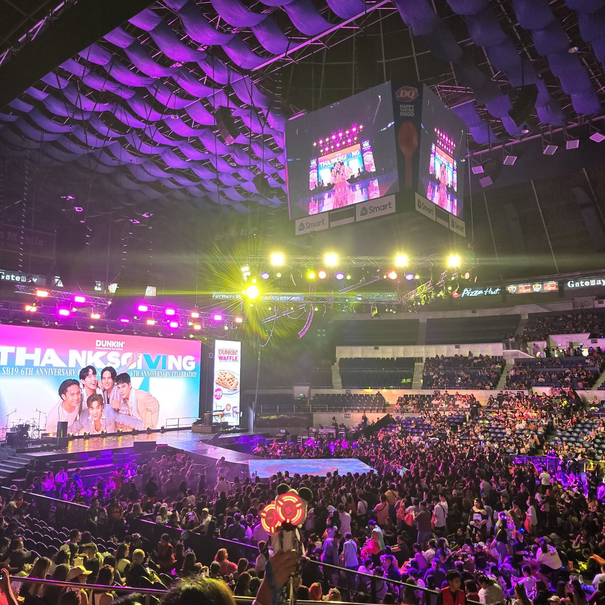 philconcerts's tweet photo. A'Tin, here we go! The stage is ready for SB19's 6th Anniversary Concert by @dunkinph.

#SB19DunkinPHThanksgiVIng
#Happy6thAnniversarySB19 https://t.co/ivBTy5zehk
