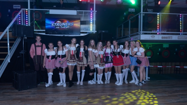 Try-out van Struners van Zodrekt is succes; tien nieuwe feesten voor Urker jongeren komen er aan -  heturkerland.nl/l/47012