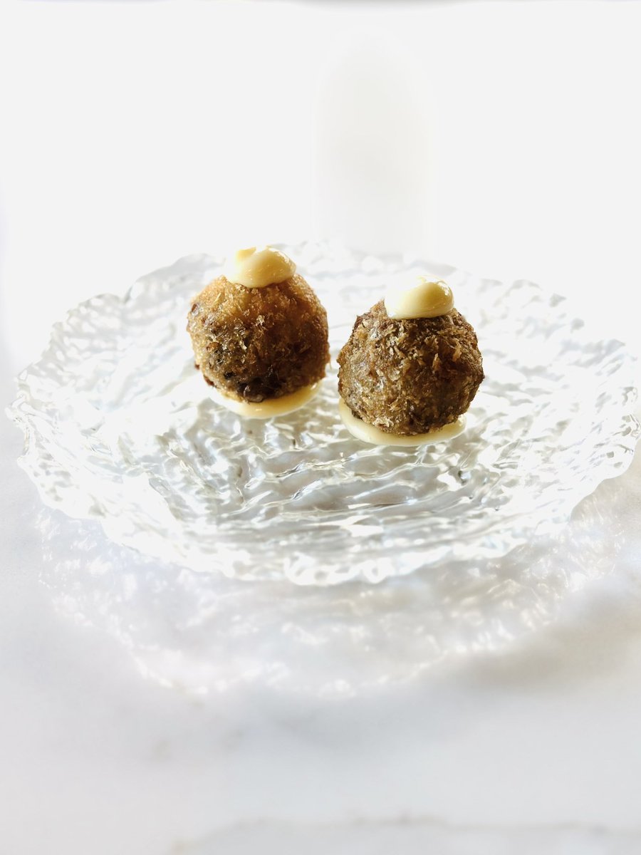 LaGorditaDublin's tweet photo. A wee #abrebocas #amusebouche from us to you #beefshin #croqueta Open at 1pm today (Sat) all the way through https://t.co/YRxPKrF1yp