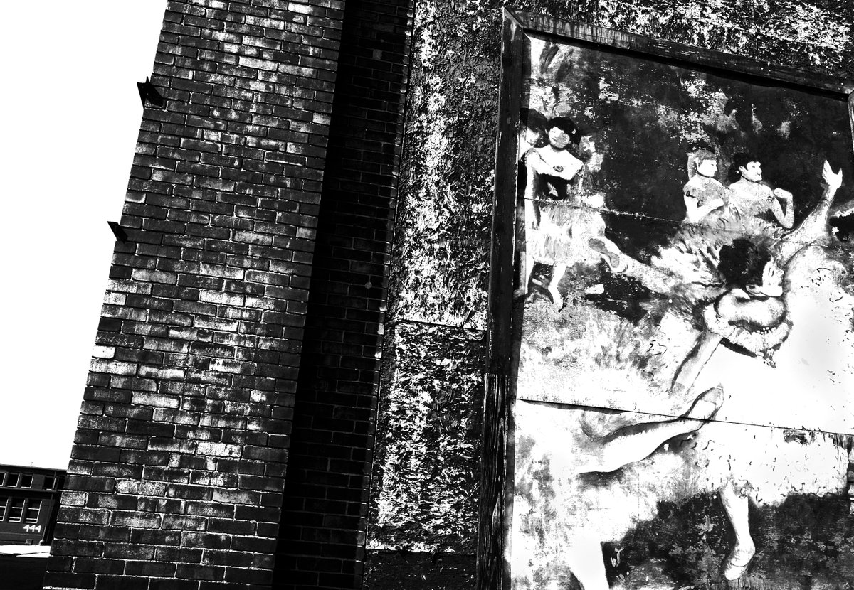 DANCERS OF DAYTON
DAYTON, OH (2017)
copyrright © Peter Welch

#nftcollectors #NFTart #peterwelchphoto #thejourneypwp #blackandwhitephotography #ReflectiveArt #VisualPoetry #Dayton #Ohio #OH #Rustbelt #Meditation #Ballet #industrial #Degas #street #factory #transcend #Dancing
