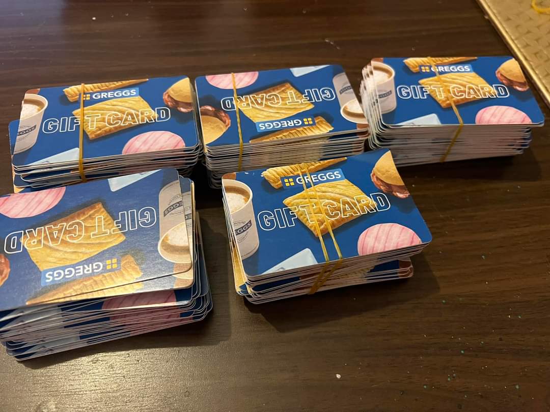 As the nights get colder and the clocks go back tonight. Hot meals are important for the homeless. Thanks so much to all our donations for Gregg Cards. Makes a huge difference, 🙏🙏 #bristol #homeless #food