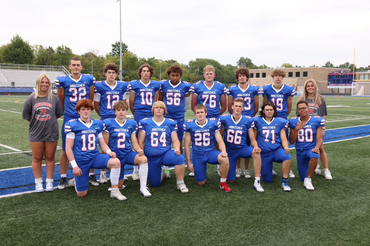 S/o to these seniors for all doing their job &amp; getting the W on Senior Night #OnToTheNext