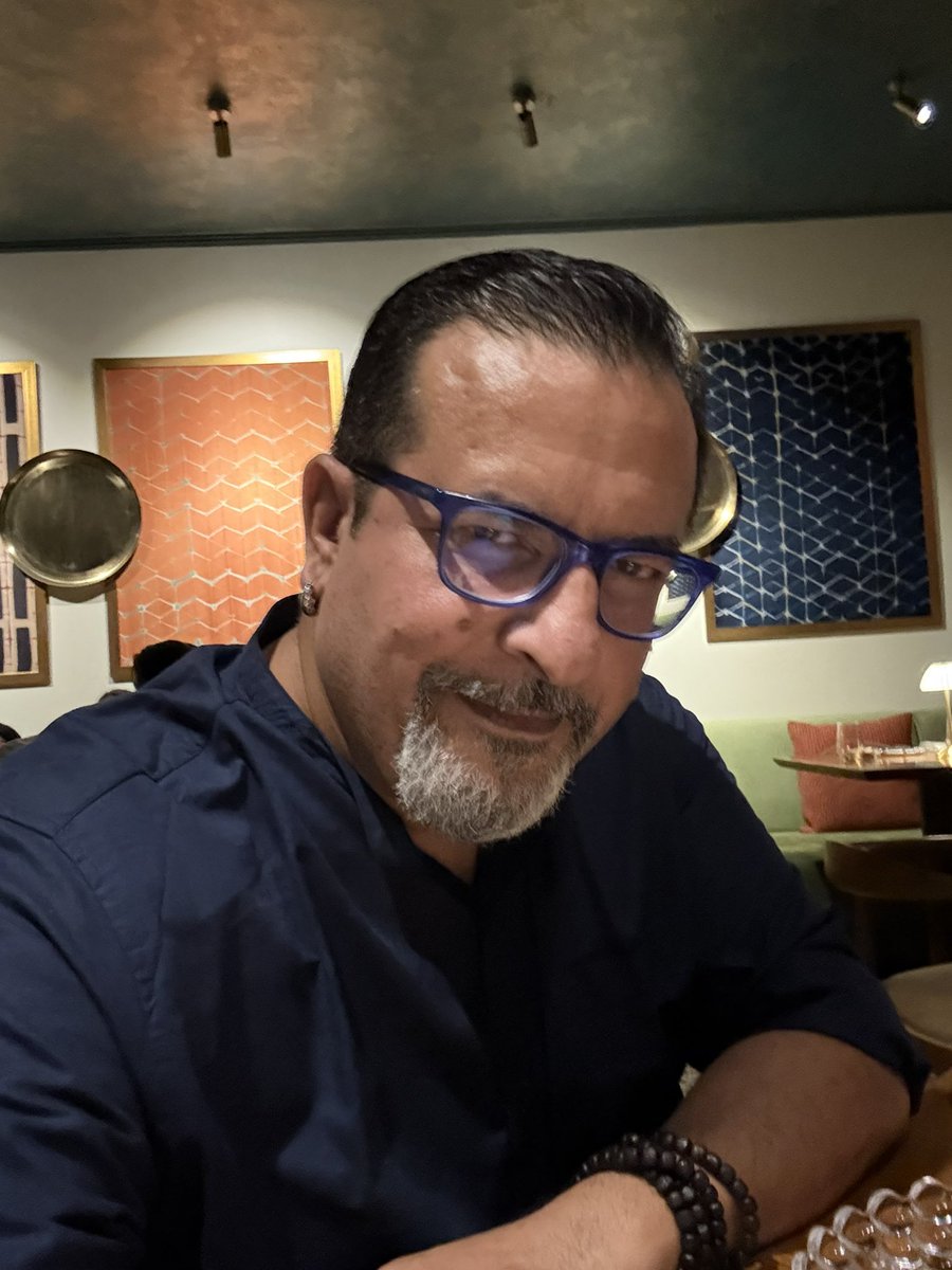 Rockymeranaam69's tweet photo. 1/2 INJA at the Manor Hotel in friends Colony, has an enviable location. In a cul de sac, a little oasis of traffic less peace in crazy Delhi. They have a new menu, the flavors of which are simply terrific. An Indo-Japanese combined flavour profile had me worried BUT #Inja #YUM https://t.co/vqoYNPssTt