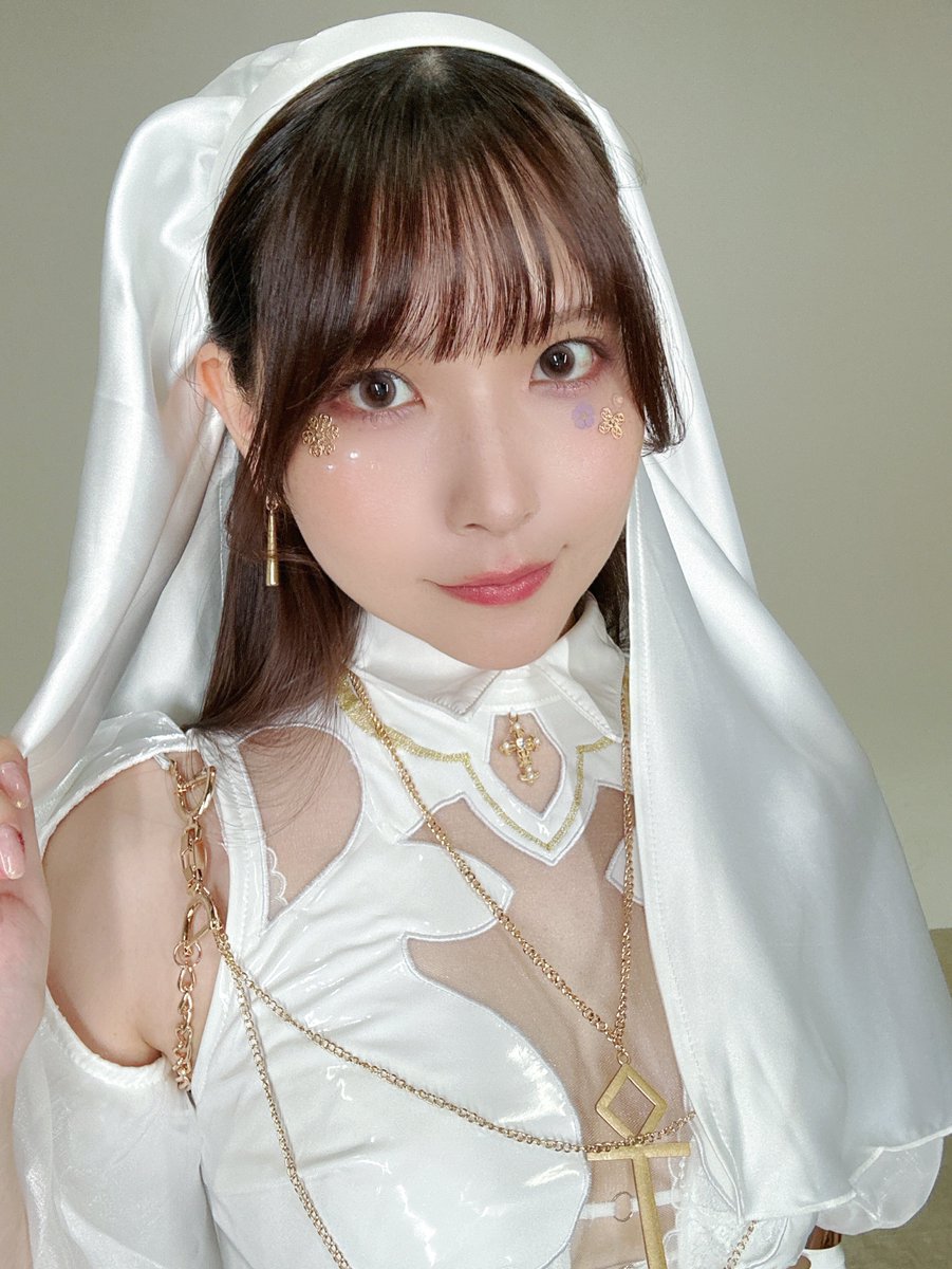 資生堂fibonaさんの
新製品「スキンアクセサリー」

肌に付けるおしゃれパーツ
お花のセットをご提供いただきました✨

お肌に優しいジェル&amp;ミストが付属されていて、初心者さんでも簡単にかわいくアレンジできちゃいます🤍

#fibona #資生堂 #スキンアクセサリー https://t.co/z38r10CFXl
