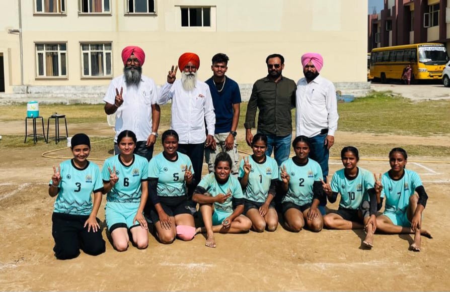 Mata Gujri College, Kabbadi (Girls) team won runners Trophy, in inter college championship at Punjabi University, Patiala.
