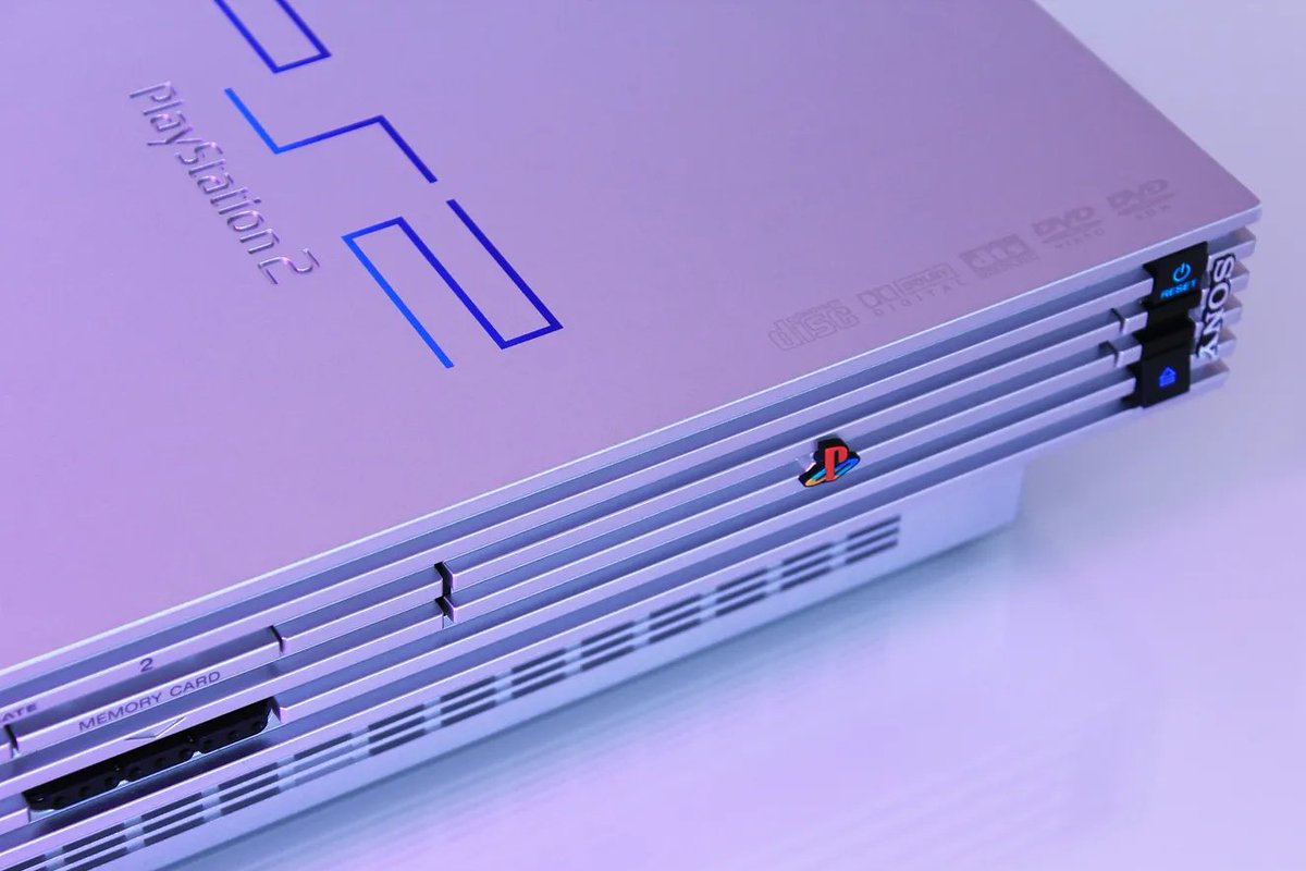 Obsolete Sony tweet media