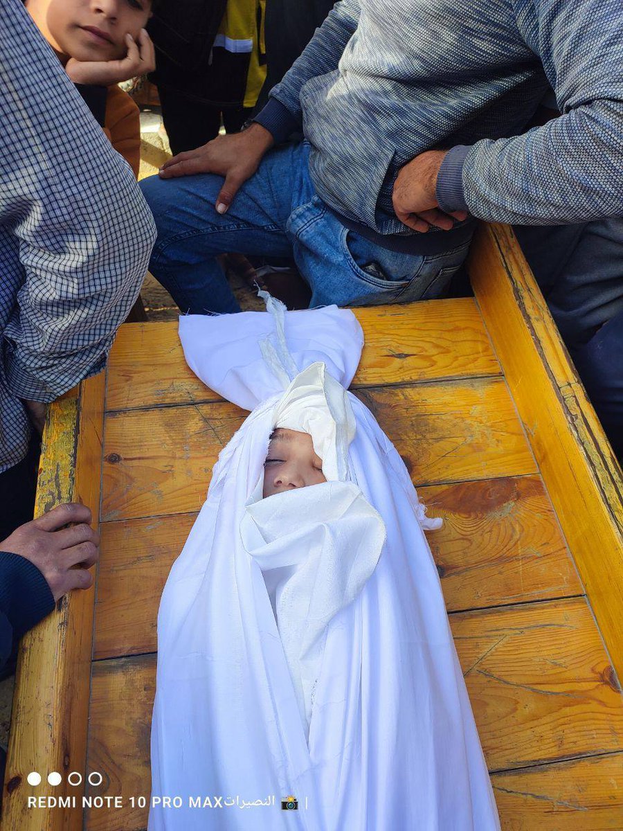 s_m_marandi's tweet photo. As we slept last night, the Western backed #GazaHolocaust continued unabated. 

Silence is complicity. https://t.co/yadE8x5KKb