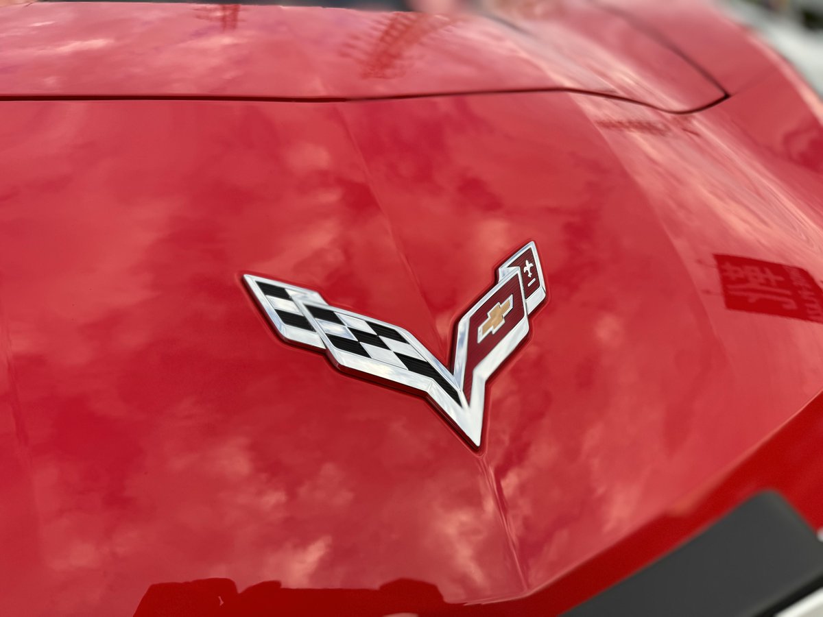 Stare_LINK's tweet photo. 新しい相棒はコルベットC7スティングレー
7MT車両です。
初めてのオープンカー開放感が素晴らしいです。
自分にとっての憧れの車を手に入れました https://t.co/N0CpUaX3Pb