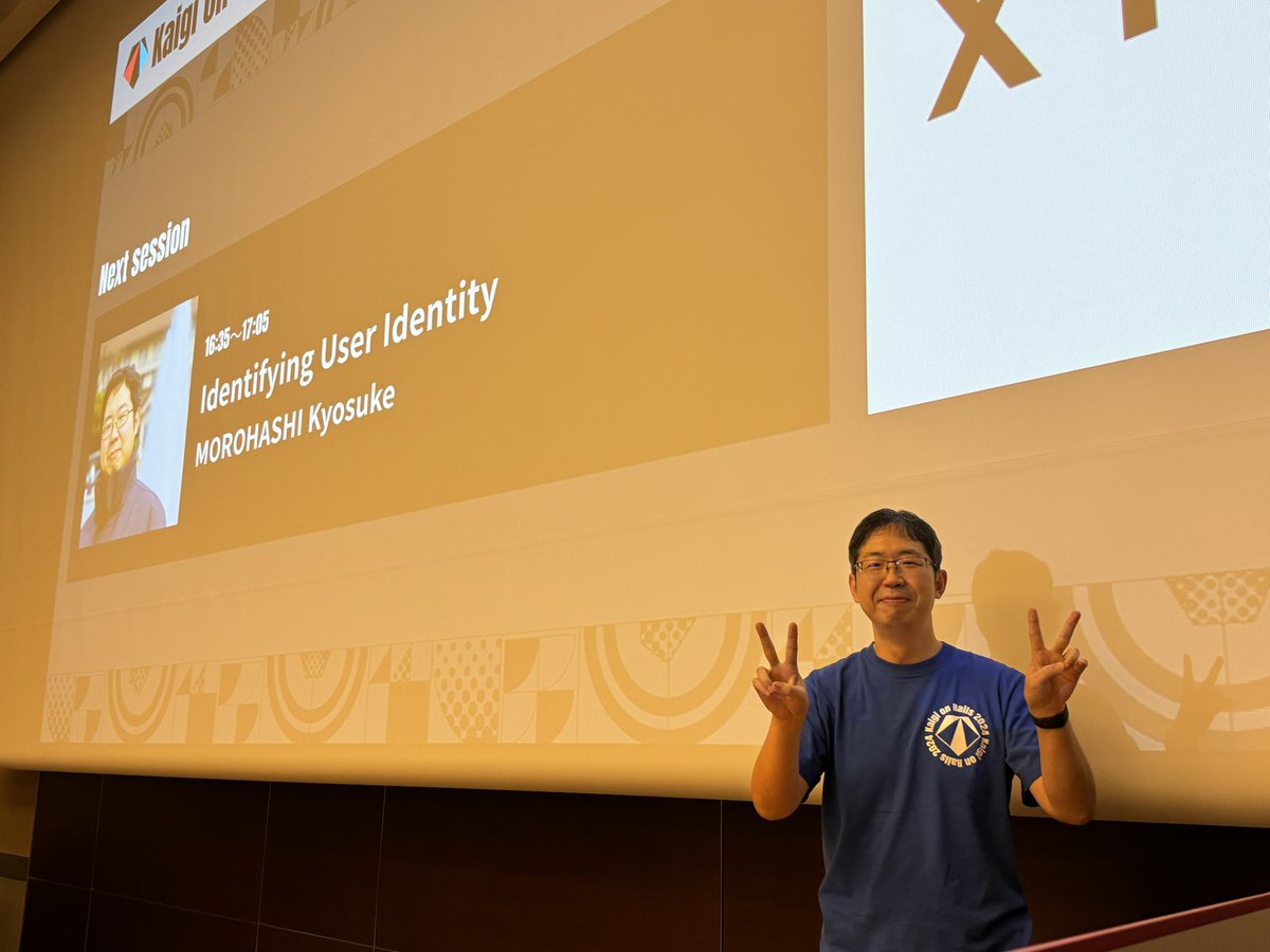 tricknotes's tweet image. moro 先輩の様子を見ています #kaigionrails