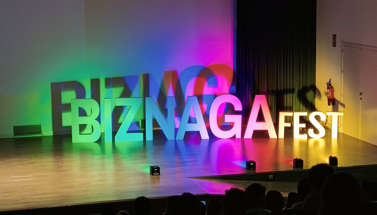 BlueAletheia's tweet image. Empieza el #BiznagaFest2024 con nombres muy prometedores, a ver qué tal!