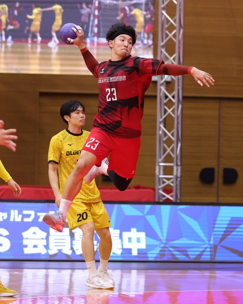 manabu_m1970's tweet photo. ブレイヴキングス刈谷
No.23 吉野 樹 選手
at 2024-2025 リーグH
第7節 刈谷大会
vs 豊田合成ブルーファルコン名古屋
#ハンドボール
#handball
#リーグH
#ブレイヴキングス刈谷
#bravekings
#吉野樹
#tatsukiyoshino https://t.co/L4dMppx5ll