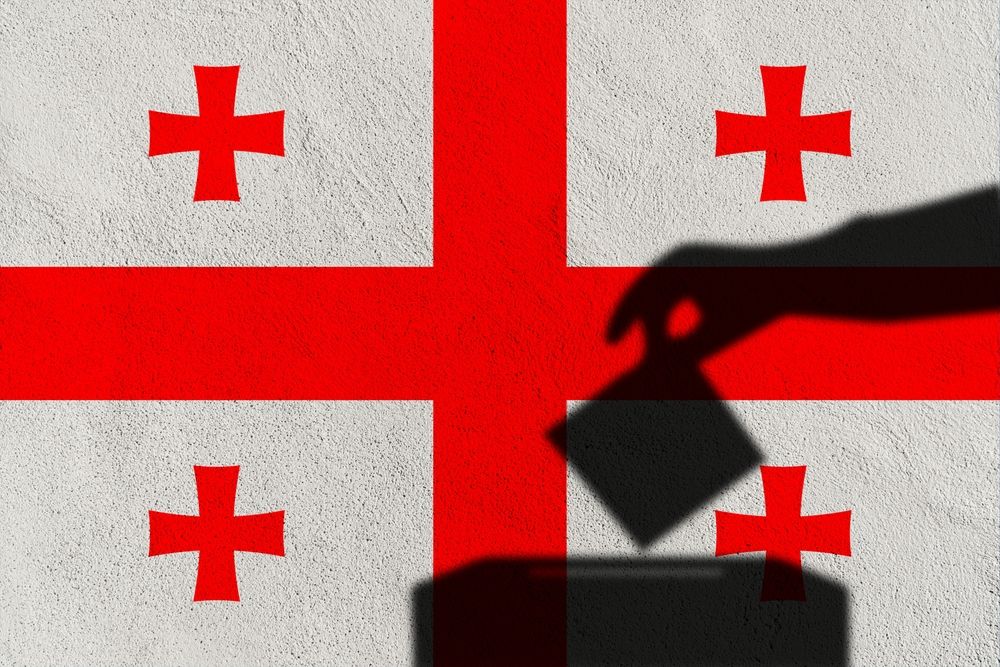 BalcaniCaucaso's tweet photo. La #Georgia oggi va alle urne per rinnovare il parlamento. La campagna elettorale, si è svolta con una grande disparità di mezzi tra il partito di govero e l'opposizione. L'analisi della nostra corrispondente Marilisa Lorusso https://t.co/De46KKOpRn https://t.co/EKyaoJpJZD