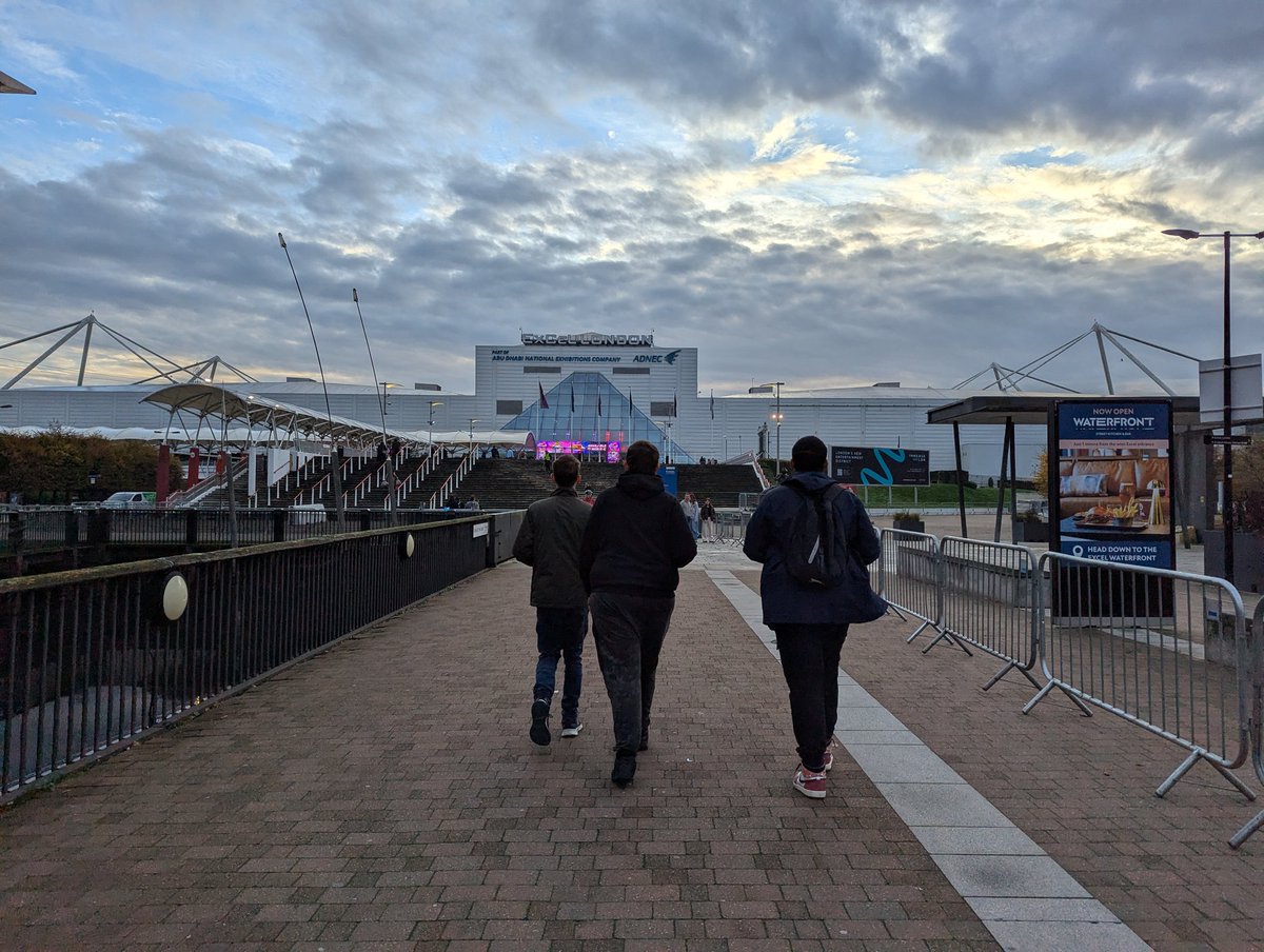 Ready for an awesome day at <a href="/EGX/">EGX</a> <a href="/MCMComicCon/">MCM Comic Con</a> gunna be meeting up with <a href="/macinvr/">Mac In VR</a> <a href="/Clickster15/">ClicksterVR</a> <a href="/Time4VR_/">TIME</a> <a href="/dr_oculus/">Dr oculus VR</a> <a href="/Buck3131/">Buck3131</a> <a href="/CadetGrumpyDuck/">CadetGrumpyDuck</a> <a href="/GameOnScorpio/">Scorpio</a> <a href="/Tigress_X/">TigressX 🔜 Gamescom</a> #vr #EGX2024 #gaming