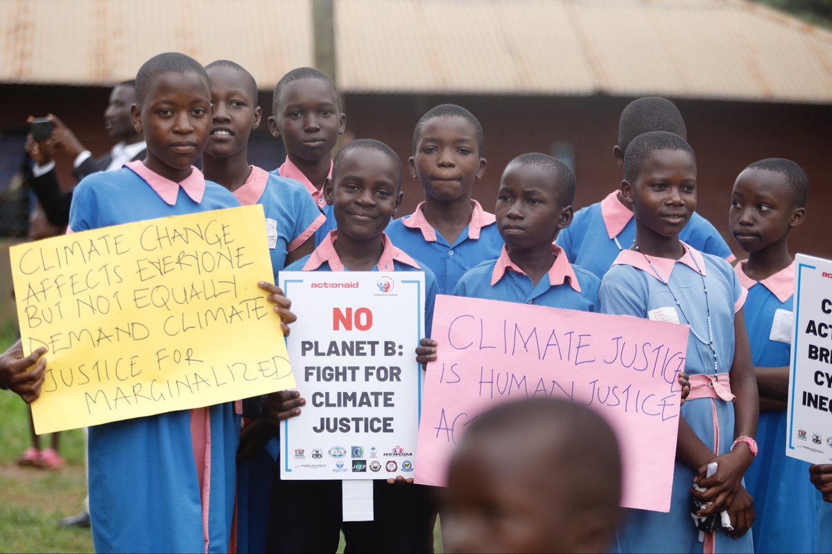 fbyaruhanga_'s tweet photo. Effectively addressing climate change can have a transformative ripple effect, providing viable opportunities to reduce child marriage and teenage pregnancy in the marginalized communities while fostering a more equitable for all
#ClimateJusticeWeekUg #FixTheFinance https://t.co/CM6gVb9ZRe