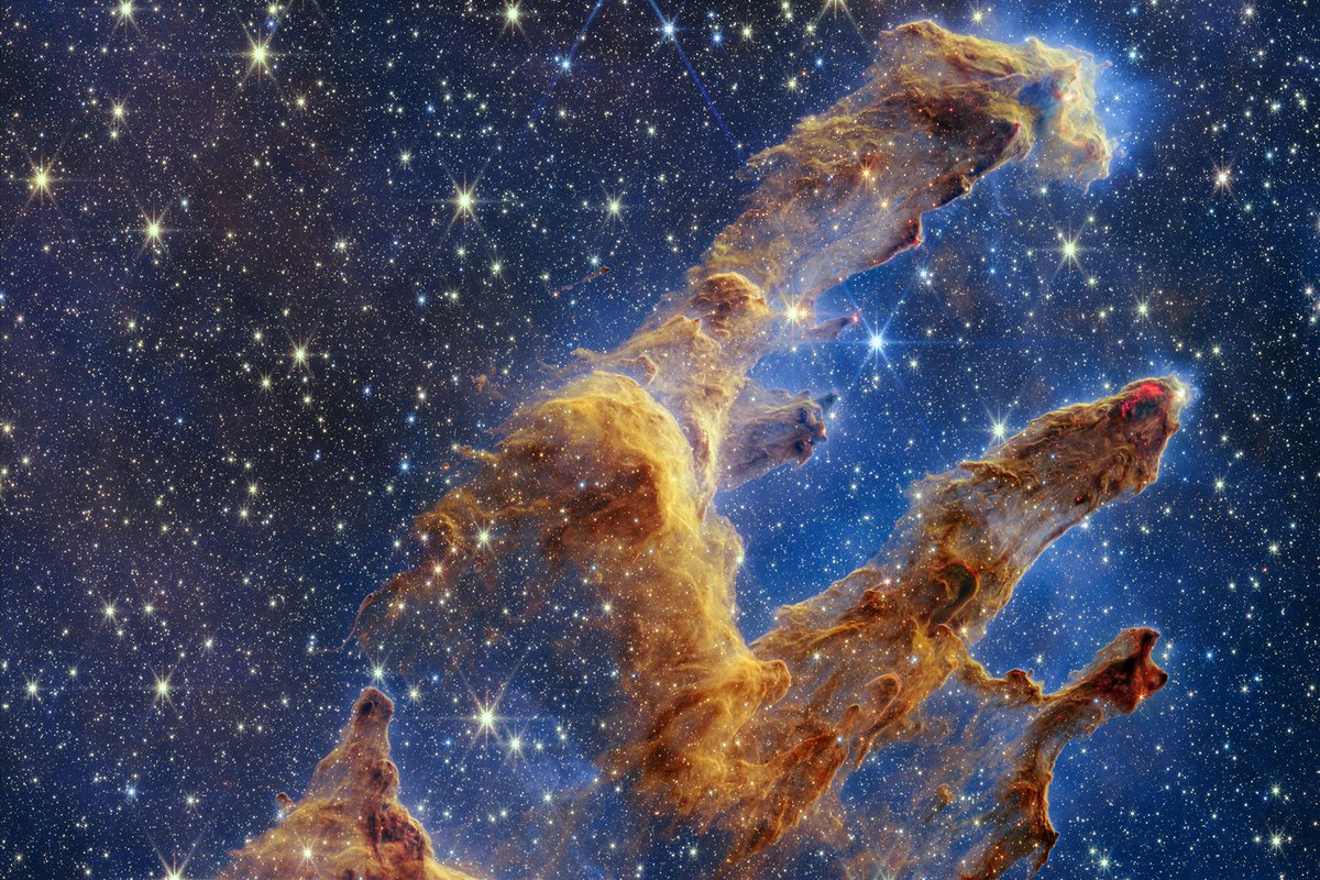 i_TheEndangered's tweet photo. #PillarsOfCreation in Eagle Nebula, 6.5lys away, are star-forming gas &amp; dust columns stretching 4-5 lys.  1st captured by #Hubble in 1995, &amp; 2014 with sharper detail, #JamesWebb(2022) revealed more with infrared imaging, showing newborn stars &amp; hidden structures.#Astronomy #Space https://t.co/Whjnoz0NjO