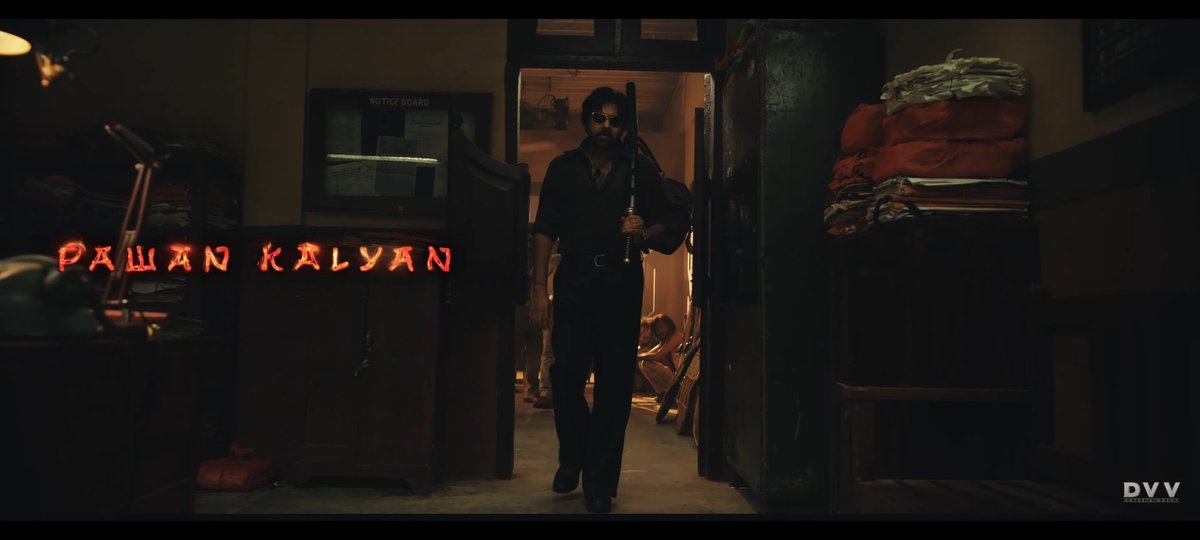 Sashank_vun's tweet image. Aa thala bag lo eskune pothadu 🥵🥵🥵💥💥💥💥💥💥