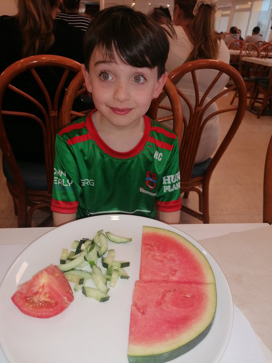 Bring it home boys <a href="/NaStiofanaigh/">Ballina Stephenites</a>  the colours are out in lloret de Mar