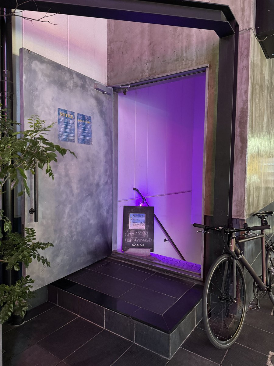 Resort Owner (@resort_owner_) on Twitter photo 