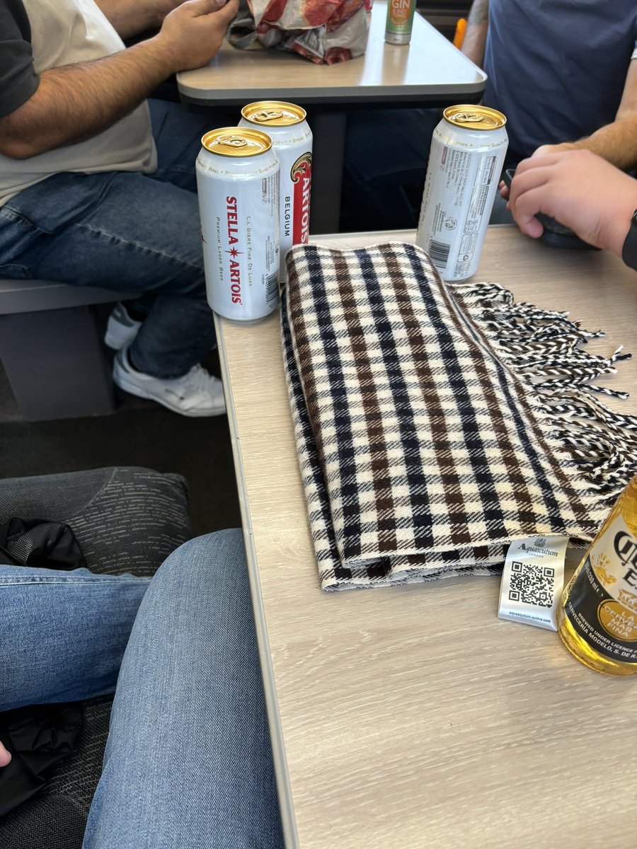 awmfc_02's tweet photo. Swansea away 🍻 https://t.co/eROyshQ32z