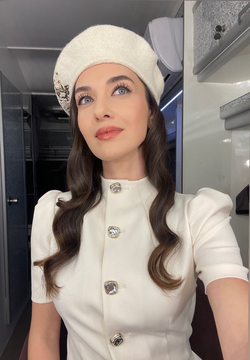 Güzellik 🤍 Akşamki bölümü iple çekiyoruz 🥰 <a href="/Aslihangunerrr/">Aslıhan Güner</a>