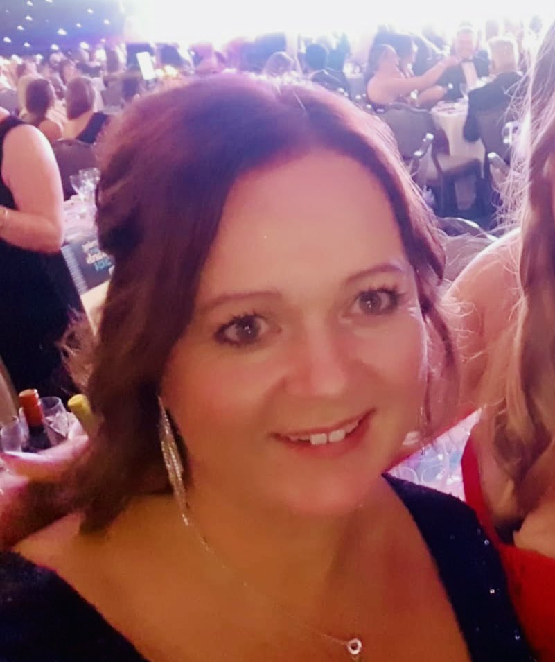 amanda Hall tweet media