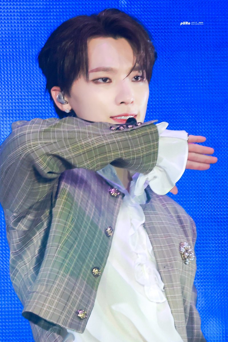 pathofadventure's tweet photo. 241012 RIGHT HERE 고양

#디노 #DINO #ディノ 
#세븐틴 #SEVENTEEN https://t.co/xakfEu3lv3