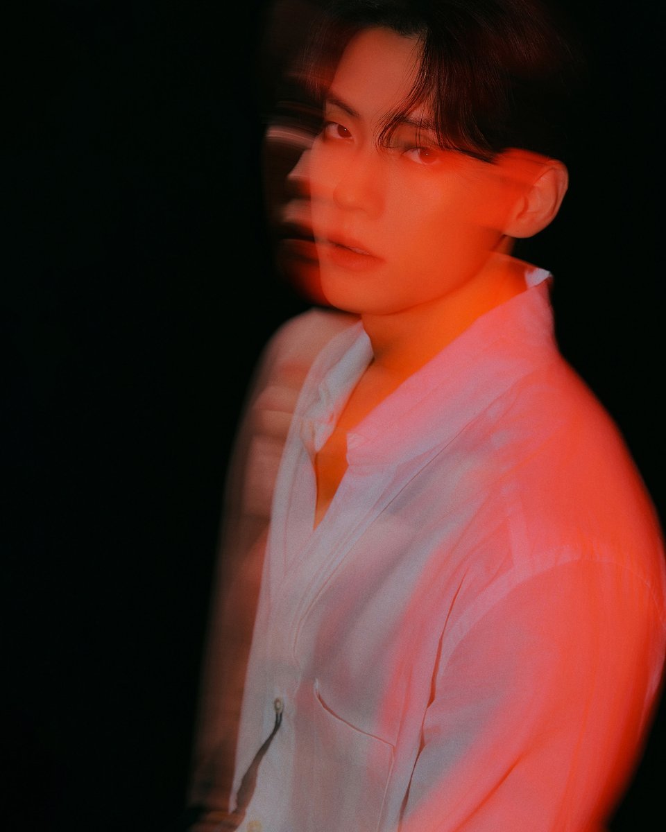BTOBCOMPANY's tweet photo. [#비투비]

BTOB Digital Single
[불씨 (Please Stay)]

🕯️Concept Photo #1
“Only you can set me on fire.”

2024. 10. 31 6PM (KST)

#BTOB
#BECOMING_PROJECT
#불씨 #PleaseStay
#서은광 #SEOEUNKWANG
#이민혁 #LEEMINHYUK
#임현식 #LIMHYUNSIK
#프니엘 #PENIEL https://t.co/f4cXlQXxWH
