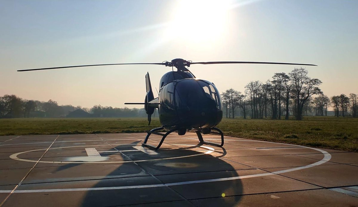 Verras met een luchtavontuur! 🚁✨
Geef uw partners of medewerkers een onvergetelijke helikopterrondvlucht of proefles. Ontdek de unieke ervaringen bij Heliflight.nl! 👉 heliflight.nl/verras-met-een…

#Luchtavontuur #Helikoptervlucht #UniekCadeau #Heliflight