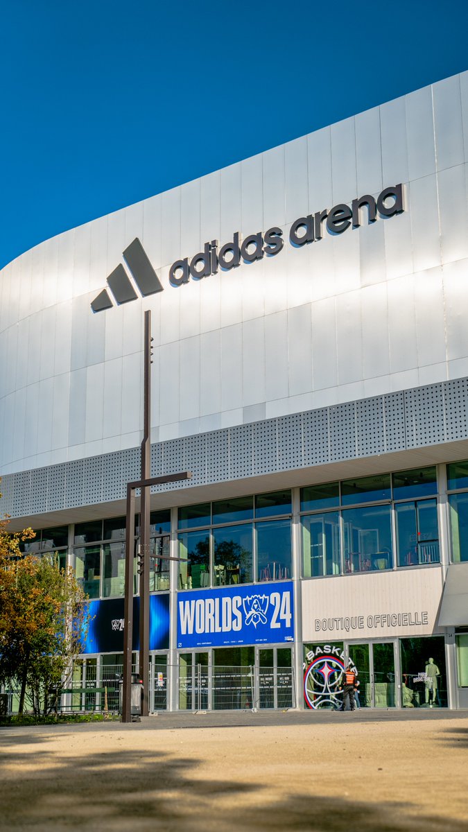 AUJOURD'HUI, C'EST LES DEMI DES WORLDS !
AUJOURD'HUI, C'EST LES DEMI DES WORLDS !
AUJOURD'HUI, C'EST LES DEMI DES WORLDS !