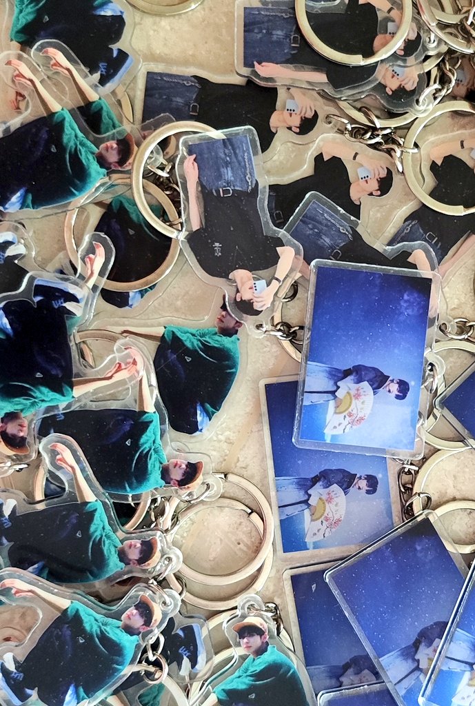 TXT WORLD TOUR <ACT : PROMISE> ENCORE IN SEOUL
투바투 태현 키링 프미콘 앙콘 나눔

🐱날짜: 11/1 (첫콘), 11/2 (중콘), 11/3 (막콘)
🐱수량: 일 당 15개씩 (총 45개)
🐱인증: #RT + 멤버쉽 or 당일 티켓

-착장, 장소 당일 공지
-디자인 랜덤으로 증정

맞나눔 5분만 받을게요 멘 남겨주세요💕