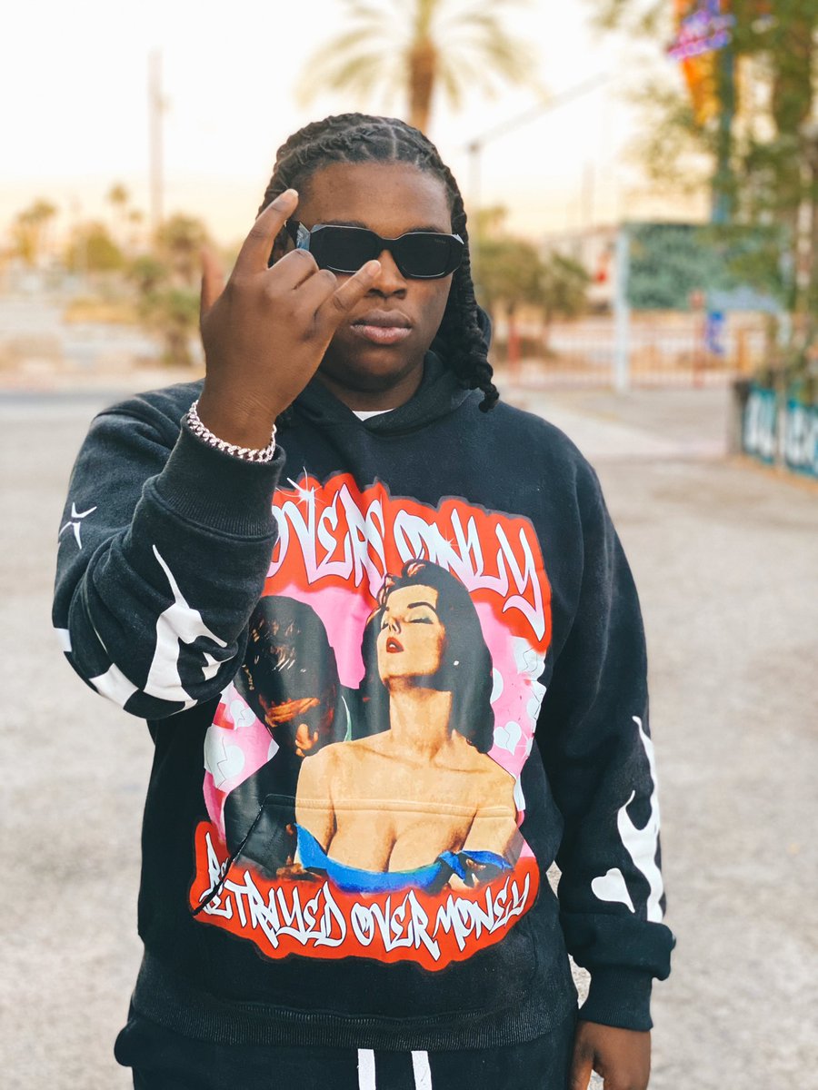 TJBANDUP's tweet photo. Meanwhile im in LAS VEGAS 📍 https://t.co/VcEqFJfdfb
