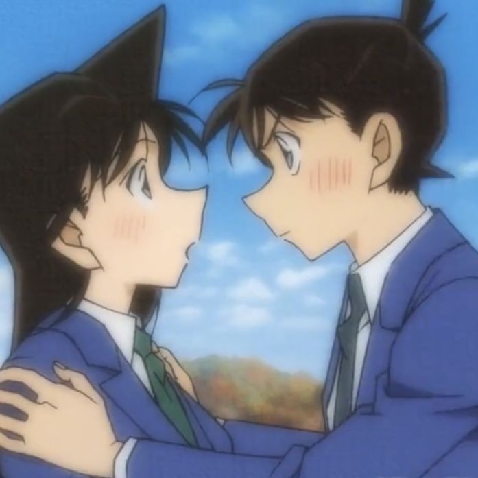🔴Some nice scenes added by Sensei Gosho Aoyama
 in Case Closed Episode One: The Great Detective Turned Small ❤️