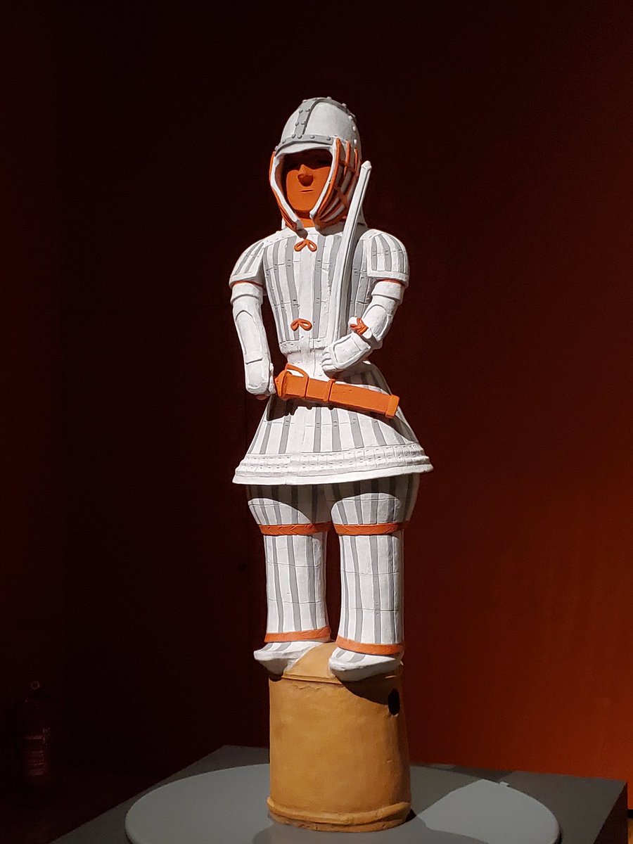 特別展「はにわ」行ってきました❗

お直し直後の『踊る人々』と5体大集合の『挂甲の武人』は観られました☺

混雑でざーっくりしか観られなかったからまた平日出直ししよっと🙆

楽しい展示✨
日々メンテナンスをしてくださってるスタッフのみなさまに感謝‼️

#東京国立博物館
#特別展はにわ