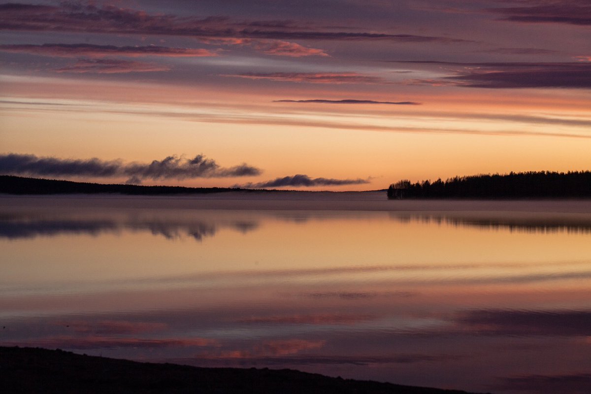 arcticlightadv's tweet photo. @VisualsbySauter Finnish springtime. https://t.co/PlgaSlNkKD