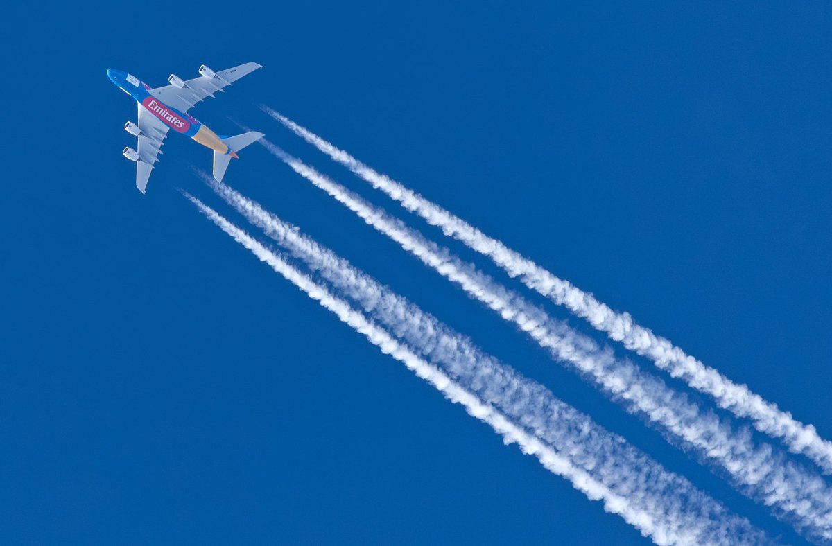 Destination Dubai

Beautiful aircraft livery which even impresses onlookers at FL390. Awesome A380.

#aviation #Canon #a380 #emirates #airbus