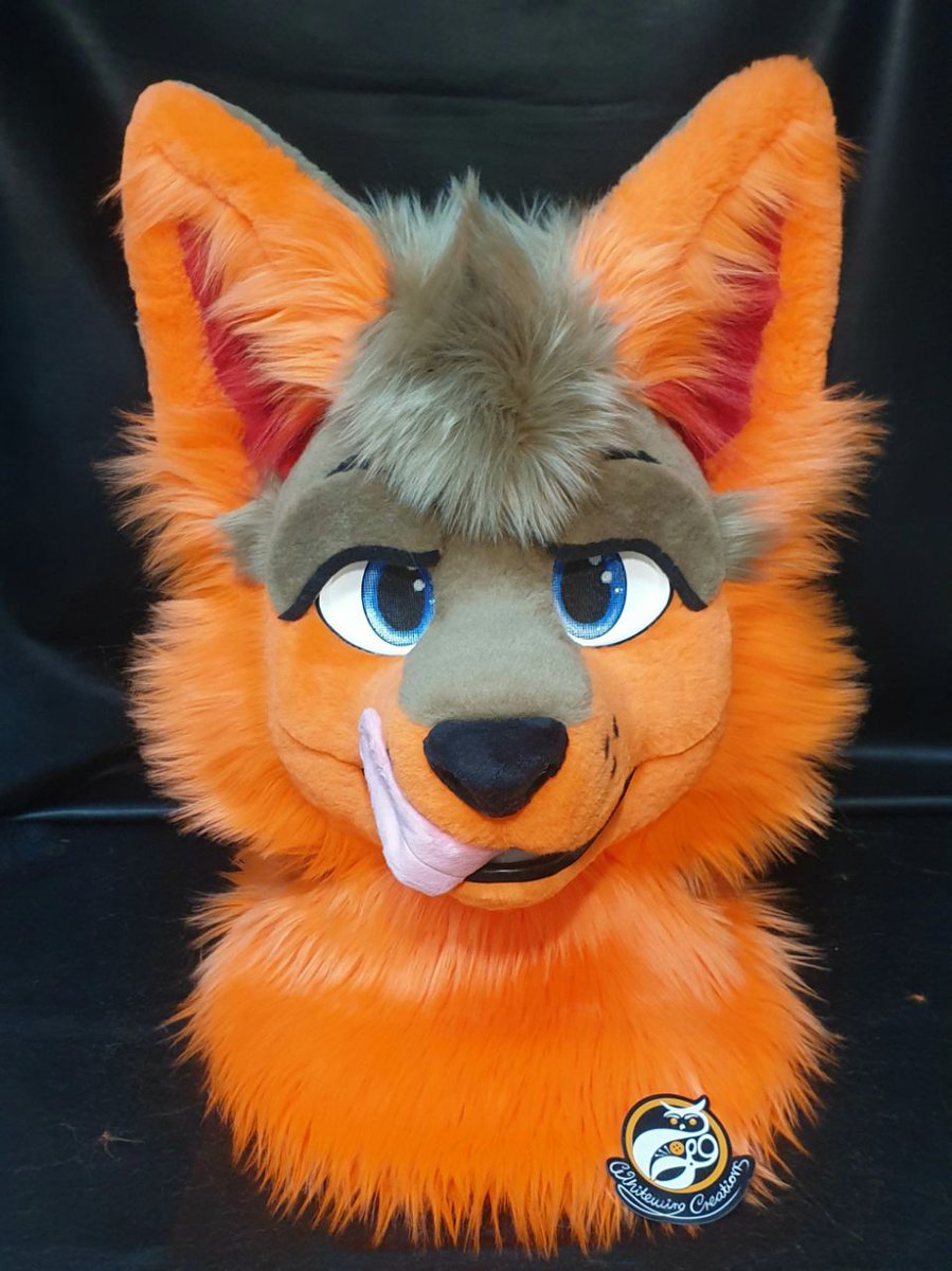 #FursuitEveryday mit dem fertigen Head und Projekt von Lotytus 🐺.
Es hat mich rießig gefreut da es ein Partner Auftrag war von <a href="/Lotytus/">Lotytus</a> und <a href="/Jaxxii5/">Souli</a> / Aki 🐺 . Viel Freude mit euren Suit's und Dank für eurer Vertrauen in meine Arbeit🧵🔨
#Fursuitmaker #Fursuit #furry #ilovemyjob