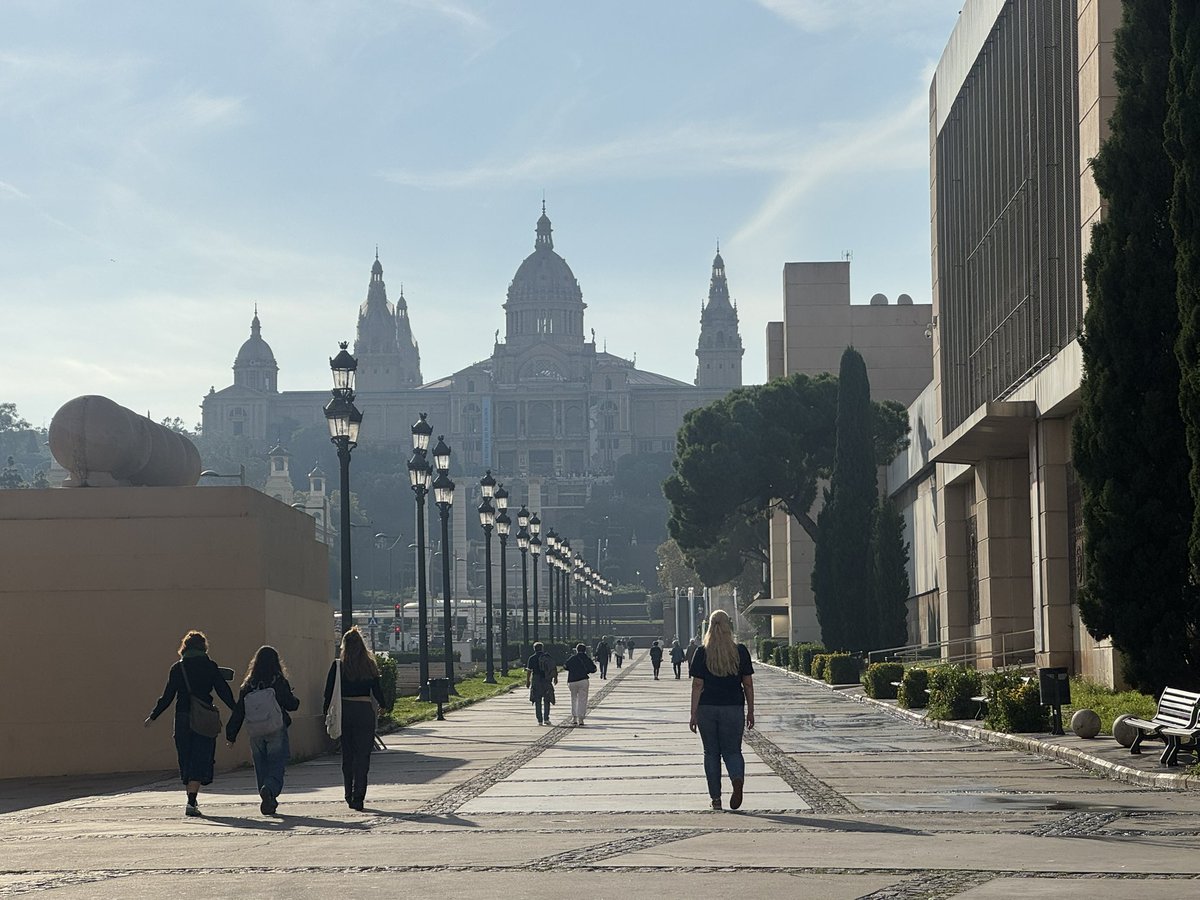 CMDannCA's tweet image. A bit of exploring in Barcelona after MRO Europe, I should have bought a sword… regret.