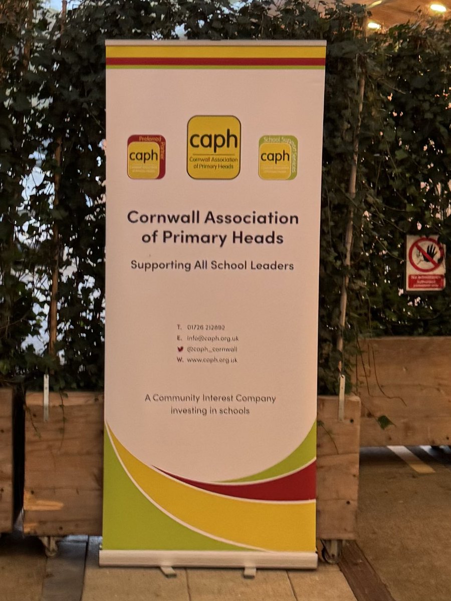 drsarahmoseley's tweet photo. It was fabulous to present for @caph_cornwall at their Eden Experience Conference yesterday. Meeting @pauldixtweets was an absolute highlight of the day @JacobWoolcock #Education #Inspiration #CAPH #literacyforall #phonics #UDL #neurodiversity https://t.co/XW7U3nphw4