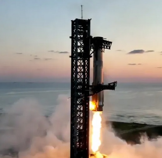 mcannavac's tweet image. Oggi, a #LineaRadioSavona, con GianFunk siamo tornati a #Starbase, per capire le implicazioni del successo di #IFT5 (cioé del quinto test integrato di volo) sullo sviluppo di #Starship!
Grazie agli ascoltatori, buon sabato a tutti! 🙏👋🚀
Crediti foto: @SpaceX