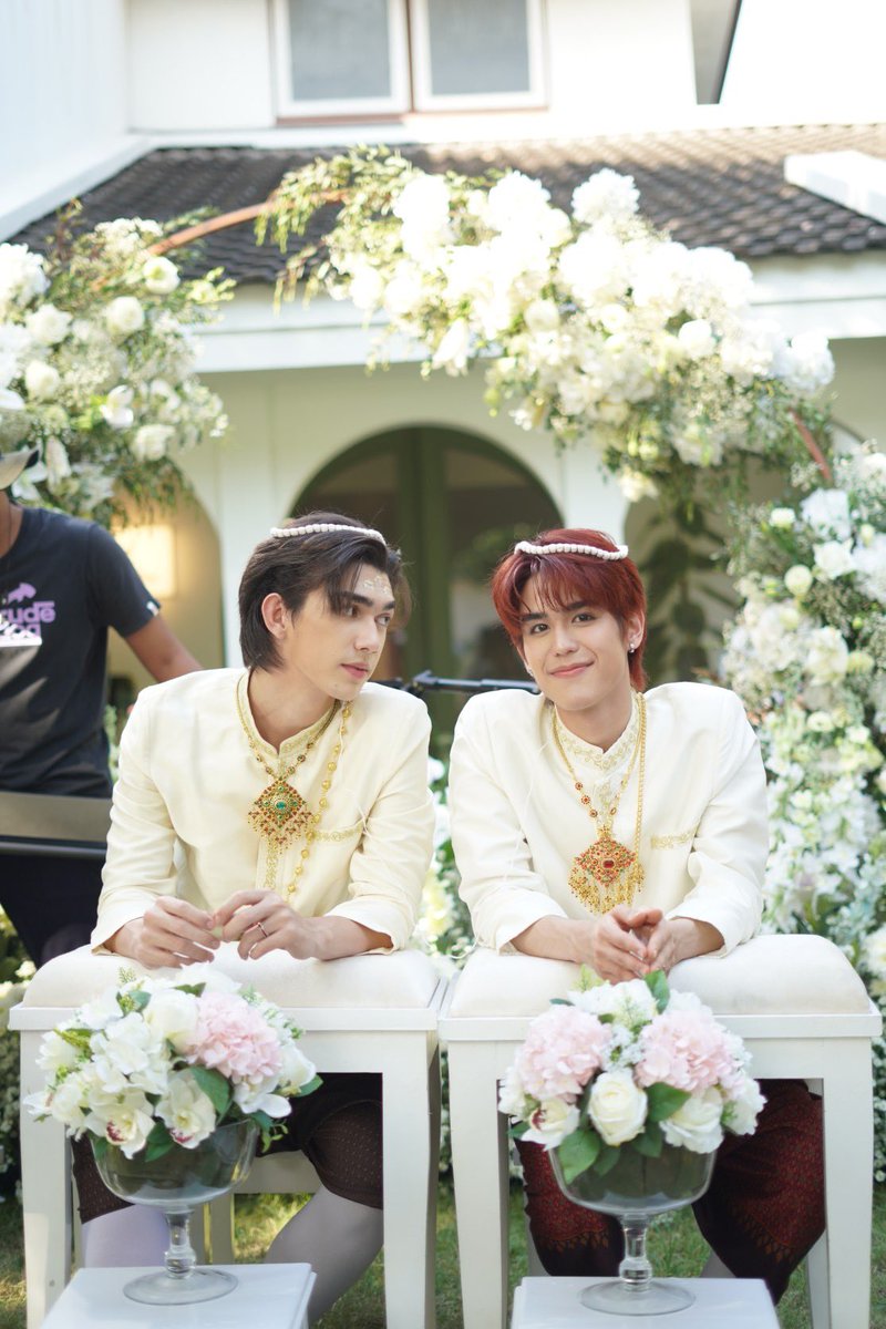omgvampire23's tweet photo. คู่นี้เขาเป็นเพื่อนซี้ที่แต่งงานกัน 

ดูย้อนหลังได้ 8 ตอนรวด ที่ #wetv

➡️ https://t.co/efEMxtRa6y…

#omgvampire  #แวมไพร์ไวน์แดง https://t.co/d2iF45Wwbg